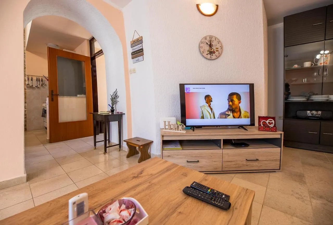 Apartman Luka Krnica Apartment