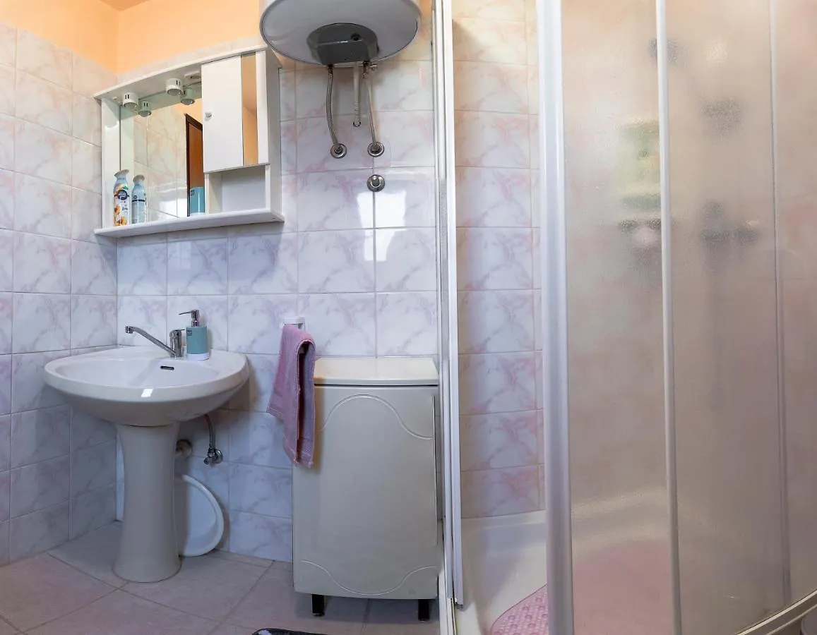 Apartman Luka Krnica Apartment